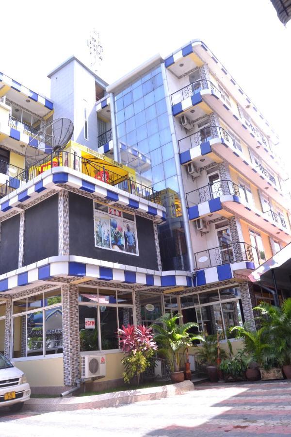 The Dreamer Hotel Dar es Salaam Exterior photo